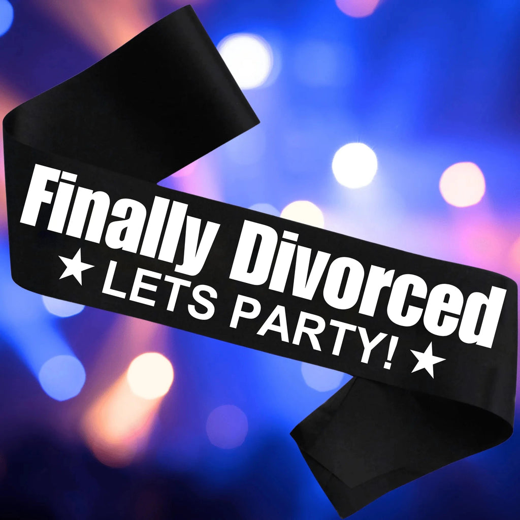 FINALLY DIVORCED lets party! Sash Lively & Co 